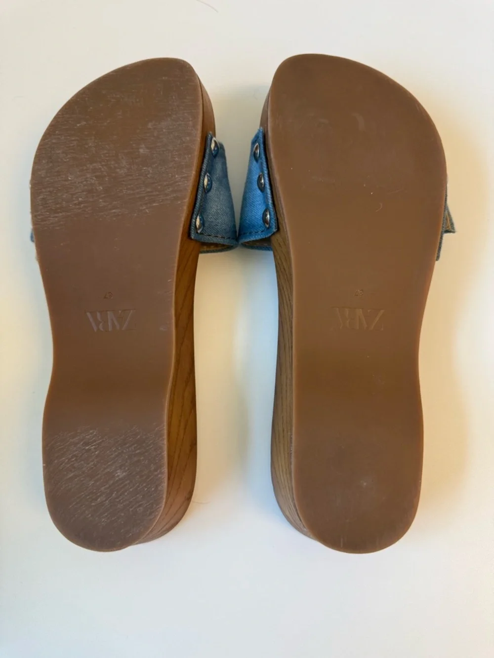 Zara Denim Buckle Slide Sandals. Size 7. Excellent Condition. - Picture 6 of 7